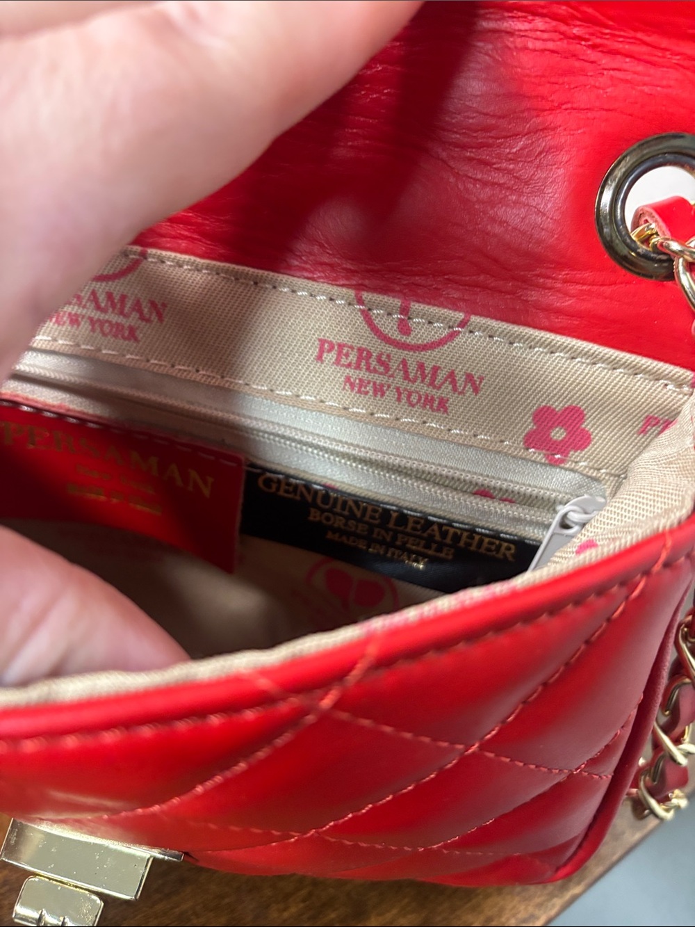 PERSAMAN NEW YORK Italian red quilted leather bag with gold chain strap - Picture 10 of 16